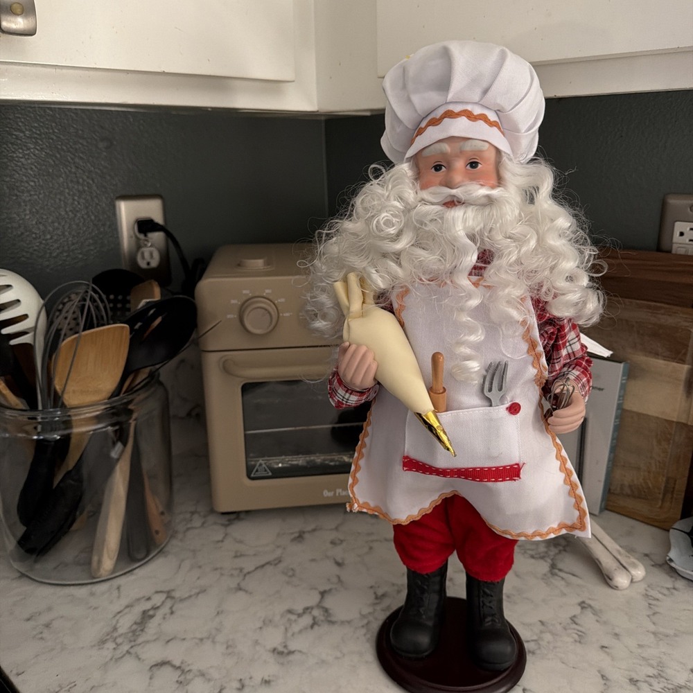 Santa North Pole Trading Co Baker Figurine Christmas Cheer Kitchen Cook 19"